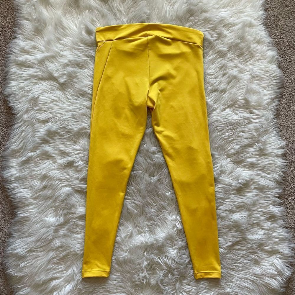 NWT Reebok Classic Vector Leggings Yellow Lost and Found Collection Size Large - Picture 4 of 5